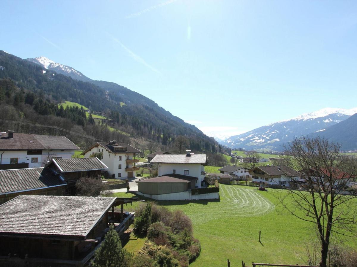 Apartment In Hart Im Zillertal With Garden Balcony Parking Fuegen Ngoại thất bức ảnh